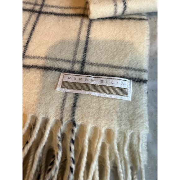 Vintage Perry Ellis Wool Scarf Bundle - Picture 6 of 6